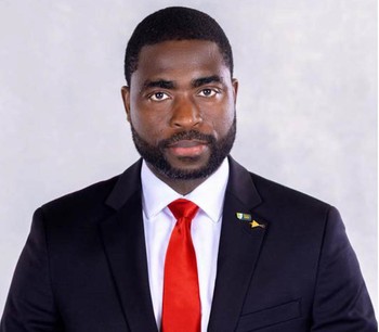Dr. Amos Olujide photo